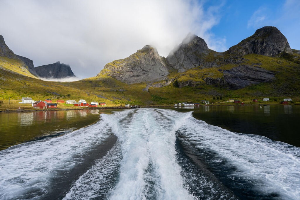 Boat ride to Vindstad from Kjerkfjord