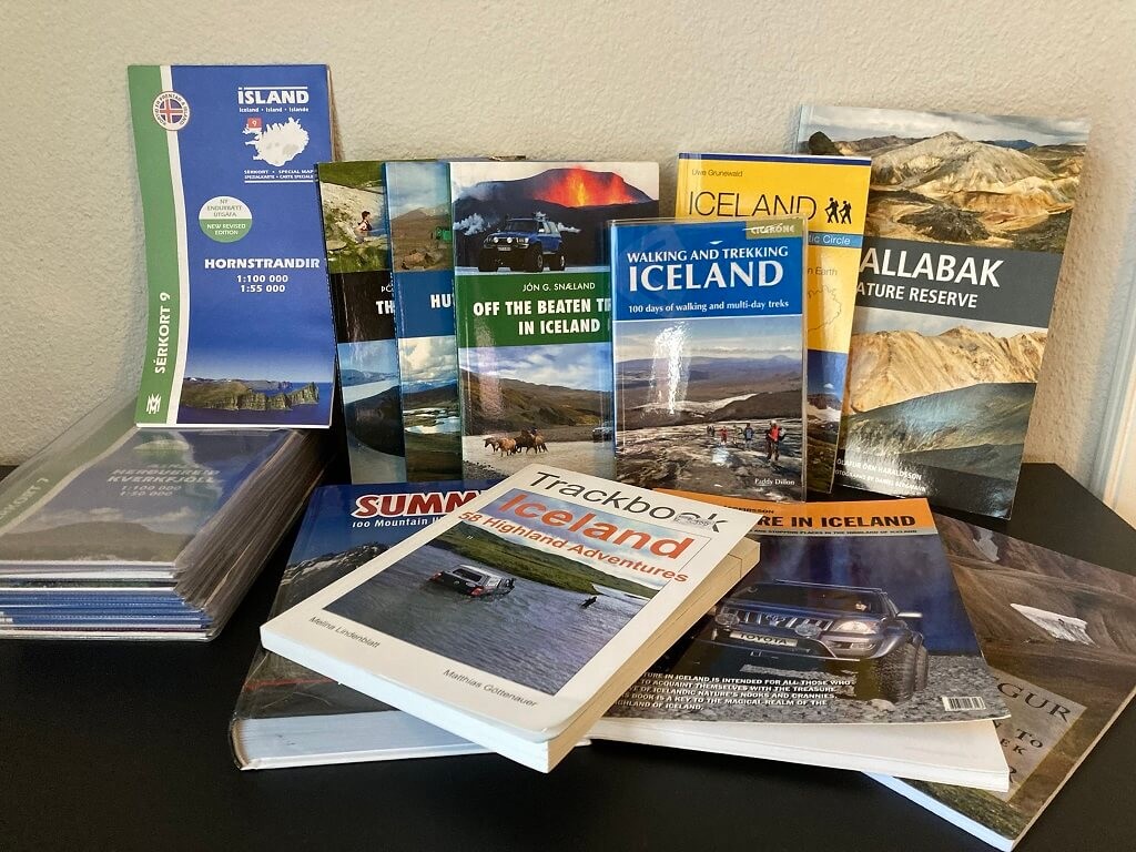 Collections of books and maps on Iceand