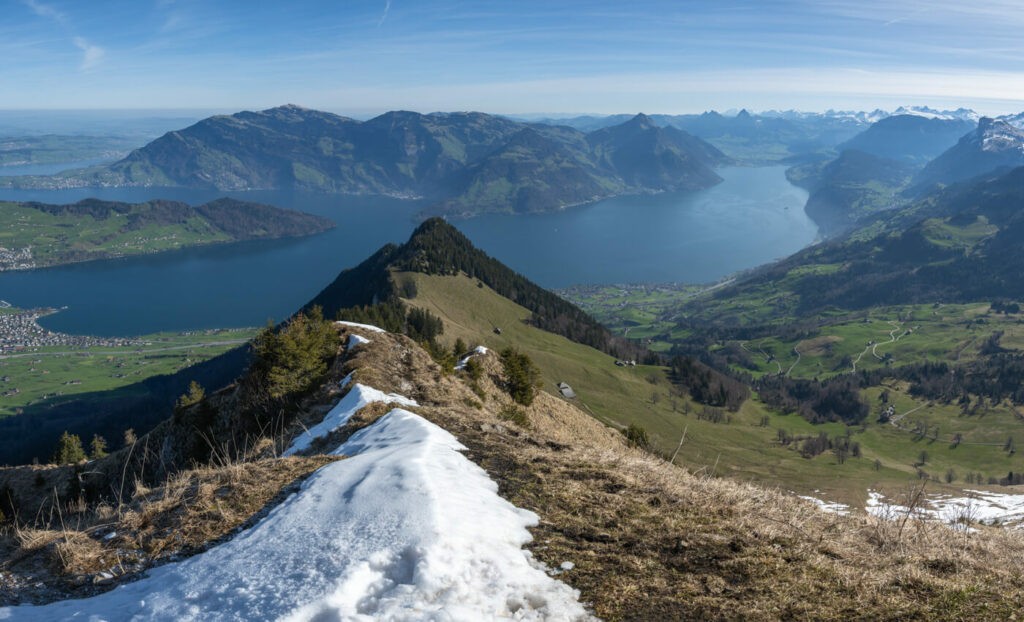 Panoramic image from the top of the Buochserhorn