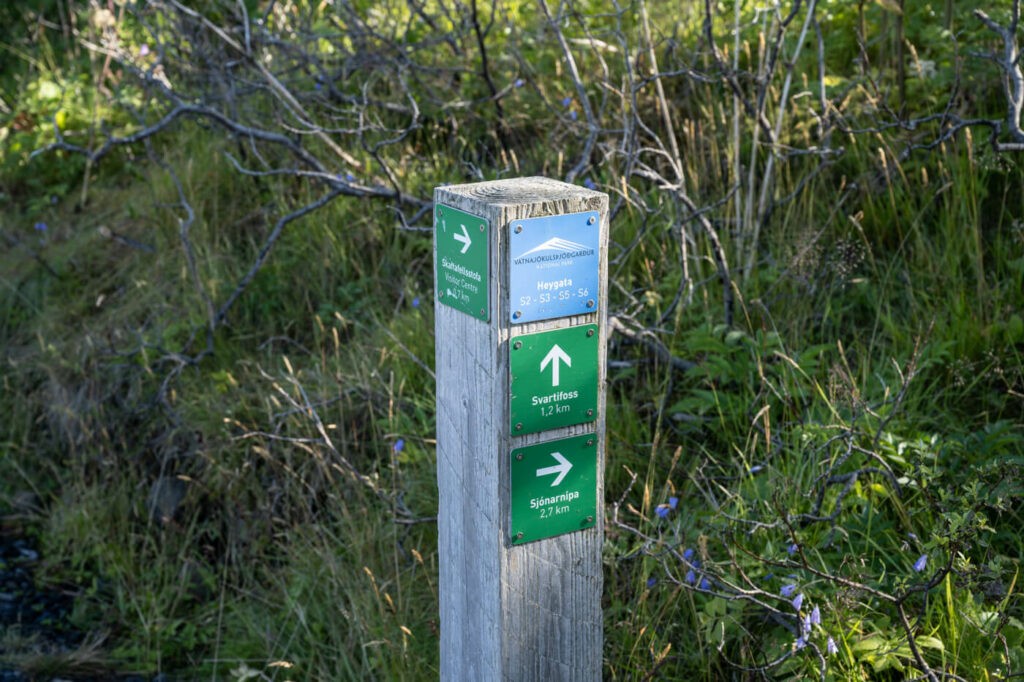 Trail Signpost to Svartifoss