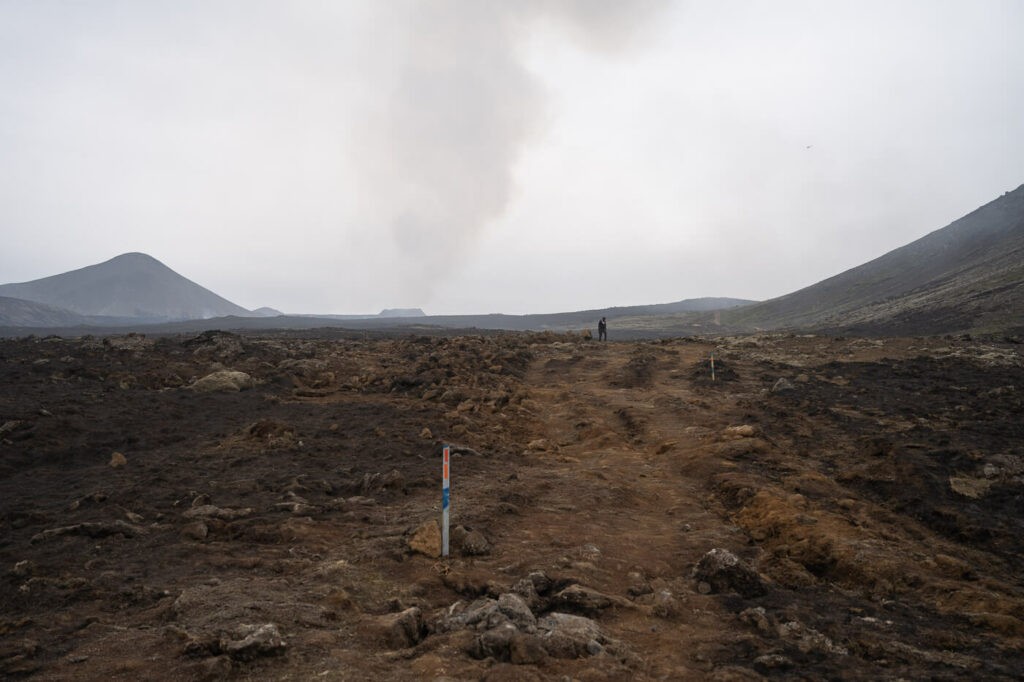 Trail E to the Litli-Hrútur eruption 